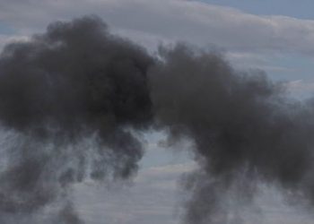 ანექსირებულ ყირიმში ნავთობის საცავი იწვის