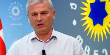 „ის, რომ 7 აგვისტოს უნდა გავიდეთ გმირთა პატივის მისაგებად თუ 8 აგვისტოს, ეს არის ჩვეულებრივი სპეკულაცია“ – ირაკლი ქადაგიშვილი