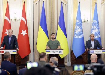 “ჯერ რუსული ჯარი უკრაინის მთელი ტერიტორიიდან უნდა გავიდეს და შემდეგ გადავწყვეტთ” – ზელენსკი ერდოღანს