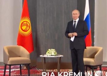 “ასე პატარა ბავშვივით ალოდინა ყირგიზეთის პრეზიდენტმა პუტინი” – ბატიაშვილი