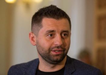 “ვწერთ მსოფლიოს ახალ ისტორიას… გავერთიანდით და ვაჩვენეთ ვინ არიან უკრაინელები” – არახამია წარმატებულ კონტრშეტევაზე