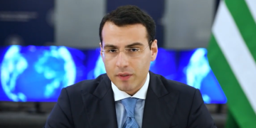 საქართველოს მოვუწოდებთ, ხელი მოაწეროს ძალის არგამოყენებაზე ორმხრივ შეთანხმებას – არძინბა