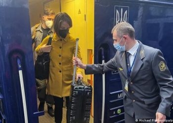 “პუტინი ვერ დაგვაშანტაჟებს” – გერმანიის საგარეო საქმე მინისტრი კიევშია