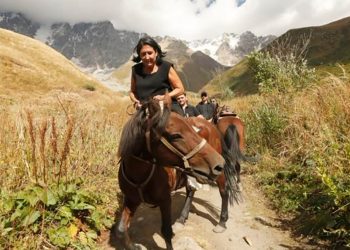 “ძველებურად” – რა ფოტოებს აქვეყნებს პრეზიდენტი