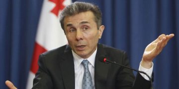 „დავუშვათ, დაუწესეს ბიძინას სანქციები, ამათ რა ხეირი, ერთი გამაგებინეთ“ – გია ხუხაშვილი