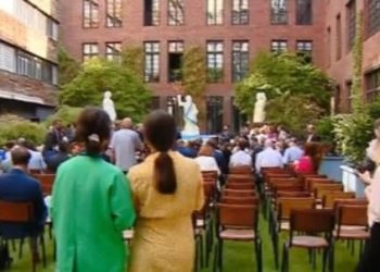 თბილისში  2 დღიანი საერთაშორისო კონფერენცია “დიდება უკრაინას!” დაიწყო