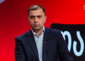 რას უყვება „ალიას“ გათავისუფლებული კახა კუკავა: „როცა ადამიანს პირუტყვის მდგომარეობაში, ღია ცის ქვეშ აგდებ, ის ან ცხოველი ხდება, ან აჯანყებას იწყებსო“