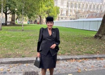 სალომე ზურაბიშვილი დედოფლის დაკრძალვის ცერემონიაზე