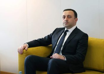 “იქ როგორ ჭკვიანად ზის და აქ რა ემართება??” – ზვიად კუპრავა