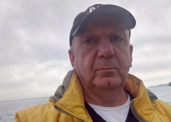 ,,ისე, 2003 დან 2009- მდე რომ გაფინანსებდათ, ისევ რომ ისე დაგაფინანსოთ, ტრაკზზე არ აკოცებდით სათითაოდ მთელი ფანჩატური?“ – გია გზირიშვილი