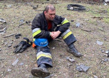 დღის ფოტო: უკრაინელი მაშველი