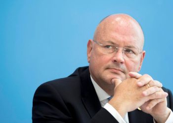 სკანდალი გერმანიაში – რუსეთთან კავშირებზე ბრალდებების გამო კიბერუსაფრთხოების ხელმძღვანელი გაათავისუფლეს