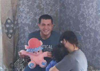 “გააააავსკდით ემოციებით, ადამიანებმა, ადამიანებს საკუთარი სახლი უყიდეს” – სინჯიკაშვილი