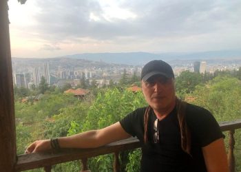 “მხოლოდ ქუთაისლების იმედითაც ნუ დარჩებით ახლა, ხოხბებო, თქვე ჩემა ” – გუჯა ბიძია