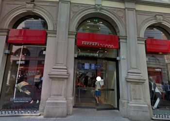 მილანში საქართველოს მოქალაქემ მანეკენს 1000-ევროიანი სათვალე მოპარა