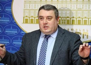 “უნივერსიტეტი იქცევა სუსის გავლენების სივრცედ” – საკრებულოს ოპოზიცია
