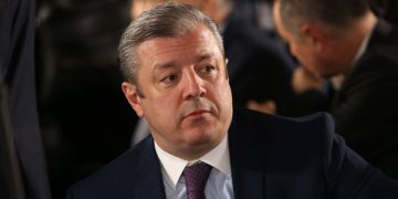 რატომ არ ახსენებს „ოცნება“ გიორგი კვირიკაშვილს? – „ის, პრაქტიკულად, ერთადერთი წასულია, ვისზეც დუმილია გამოცხადებული“