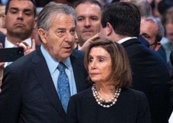 თავდასხმა ნენსი პელოსის სახლზე – დაჭრილია მაღალჩინოსნის ქმარი