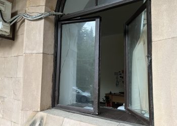 ქუთაისის მერიის მედიაცენტრიდან “მთავარის” კომპიუტერი და “ტვ პირველის” კამერა მოიპარეს