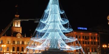,,ეს არის მეგობარი ხალხის უბედურების ხაზგასმით პოლიტიკური დივიდენდების მიღების ყველაზე მდაბიო ფორმა” – საბა ბუაძე