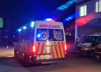 ბათუმში ხანძრის შედეგად 30 წლამდე კაცი დაშავდა – „მანქანაში საწვავის  ჩასხმისას სიგარეტს მოუკიდა“