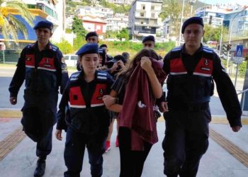 თურქეთში დაკავებული ქართველი მოზარდი გოგონა მშობლებთან ერთად საზარელ დანაშაულშია ეჭვმიტანილი – რა კადრები დააფიქსირა სათვალთვალო კამერამ