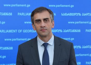 დიდი ალბათობით „ქოლცენტრების” უკან დავით კეზერაშვილი დგას – “ოცნების” დეპუტატი
