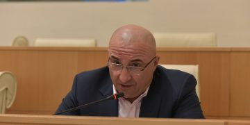 „ექთნის მინიმალური ანაზღაურება – 1 200 ლარიდან, ოჯახის ექიმის ხელფასი – 3 000 ლარიდან“ – კახა ოქრიაშვილი