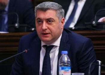 „ მე არ მახსოვს აშშ-ს საელჩოს ასეთი ისტერიკები 2012 წლამდე“ – კახა კახიშვილი