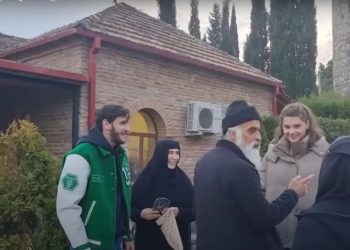 ხვიჩა კვარაცხელია და მისი შეყვარებული სამთავროს მონასტერს ესტუმრნენ (ვიდეო)