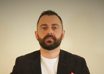 “ეს ცნობისმიერი დაავადება წითელ@რაკა ენოტის შეუპოვარ ტრაწში შერეული ფოსფორითაა განპირობებული” – არჩილ მარშანია