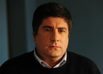 „ვიღაცამ დაწერა “ბაგრატის ტაძრის ხვედრი” და გელათიო და ა.შ… ბატონებო, ასე არ შეიძლება, ასეთი უცოდინრობა – არ შეიძლება“ – ნიკა ვაჩეიშვილი