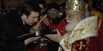 ,,რაო, რა გაიფიქრე პატრიარქო?  “მოკვდება და წესს ავუგებ”?.. ჯაბა იოსელიანის დონეზეც არ გიყვარს, ერთი სიტყვა რომ შეაწიო?“ – გიგა მაქარაშვილი