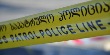 ტრაგედია თბილისში – 18 წლის ბიჭი სახლის სახურავიდან გადავარდა და დაიღუპა