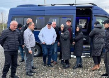 სააკაშვილის მხარდასაჭერ აქციას რეგიონებიდანაც უერთდებიან