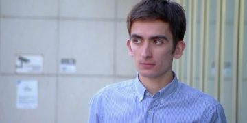 „ჩაიყვანოს უკრაინაში თქვენმა ბელადმა მიშამ თავისი ედუარდი, რომელიც ფლორიდის მილიონერების აპარტამენტებში ნებივრობს“ – სანდრო ბრეგაძე