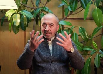 “სააკაშვილი ოპოზიციის ბაქიაობისა და როყიობის მძევალი უფროა, ვიდრე ივანიშვილის” – გოჩა მირცხულავა