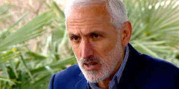 პირადი: „გირ­გვლი­ა­ნი არ არის მოკ­ლუ­ლი… მო­რა­ლუ­რად გირ­გვლი­ა­ნი იმ ბი­ჭებ­თან მარ­თა­ლი არ იყო“ – მურმან დუმბაძე