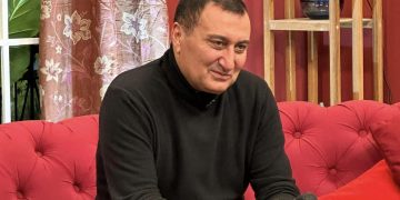 „მატლებო, სუსი ქენით ბროწეულის ოყნა გაიკეთედ მარცხნივ გადაბრუნდით და გაისუსეთ“ – ვის მიმართავს დათო ოქიტაშვილი