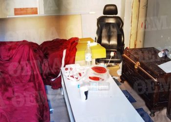 15 წლის მოსწავლეები საკუთარ თანაკლასელს 1 თვის მანძილზე აუპატიურებდნენ – შოკისმომგვრელი შემთხვევა ათენში