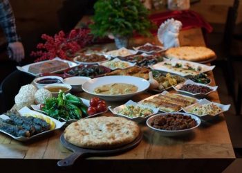 ფასები იმდენად სწრაფად იზრდება, რომ მენიუს გადაბეჭდვას ვერ ვასწრებთ – რესტორატორთა ასოციაცია