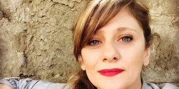 “6 წელი ოთარი ბაბუ ასათიანზე გამოკეტეს, 48 კილოს იწონიდა და გამომძიებელმა “ეს სუფთა სიმულაციააო” – რას წერს ოთარ ლაზიშვილის შვილიშვილი