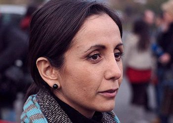 “ან გახვალთ და დედებს მო……თ ამათ, იმ შუშის კოლბას დაალეწავთ თავზე, ან არა და მერე თქვენი წუწუნი არ გავიგო!” – თუთბერიძე