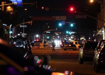 კალიფორნიაში სროლის შედეგად, სულ მცირე, 9 ადამიანი დაიღუპა