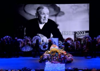 ბუბა კიკაბიძე ვერის სასაფლაოზე დაკრძალეს