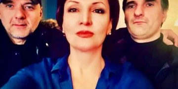 „ეს ის ხალხია, რომლის ოჯახმაც კარი გაუღო და საკუთარ სახლში შეიფარა ზვიად გამსახურდიას დევნილობიდან სამშობლოში დაბრუნებული ოჯახი“ – ანა ჯაბაური