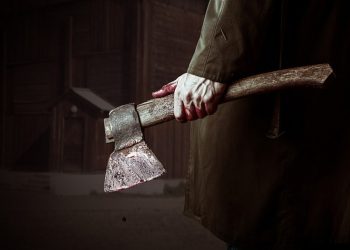 +18 – ირკუტსკში, მთვრალ რუსს ცოლი უცხოპლანეტელი ეგონა და ნაწილებად დაჭრა