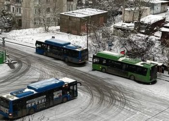 ნუცუბიძის მეოთხე პლატოზე საზოგადოებრივი ტრანსპორტის მოძრაობა შეფერხებულია