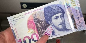 რამდენ ადამიანს აქვს საქართველოში თვეში 100 000 ლარზე მეტი შემოსავალი?