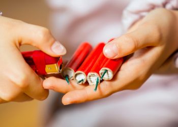 თითის დაკარგვა, მტევნის მძიმე დაზიანება – ექიმი პიროტექნიკით დაზარალებულებზე